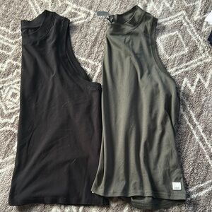 Vuori energy tops size medium